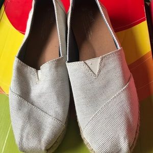 Toms espadrilles